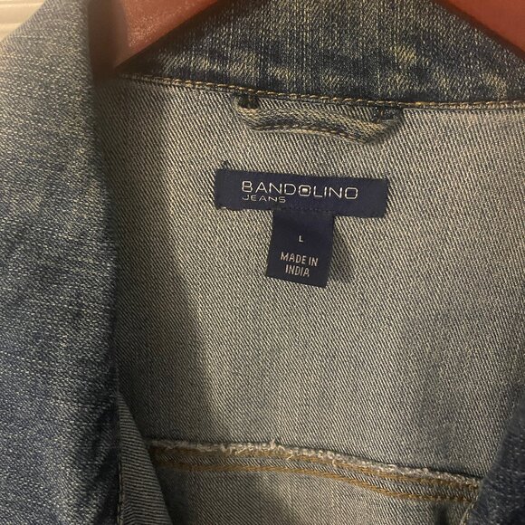 Bandolino Jeans Women's Classic Denim Jacket - size L - Picture 3 of 7